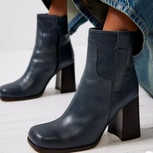 Free People Naomi Ankle Heel Boot Leather - Size 7.5